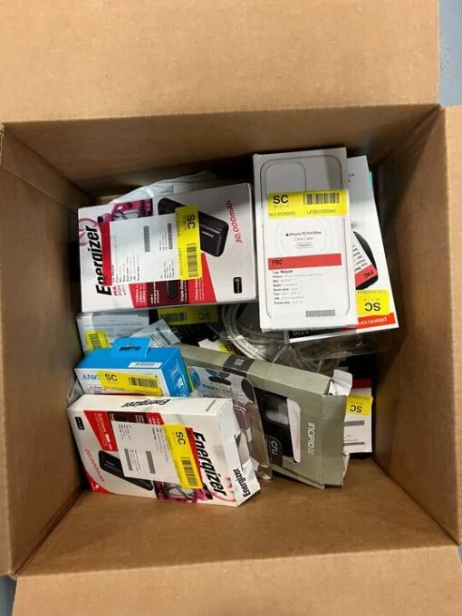 BOX OF RETURNS (Electronics) – ITEMS 26 – LOT 32044