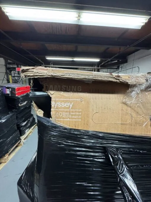 PALLET FROM NEG – Salvage – Monitors – ITEMS: 24 – LOT 32492 — image 5