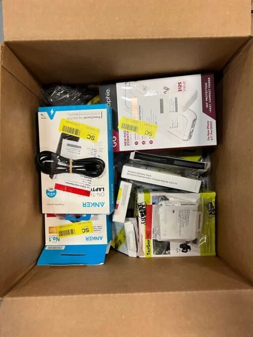 BOX OF RETURNS (Electronics) – ITEMS 24 – LOT 32114