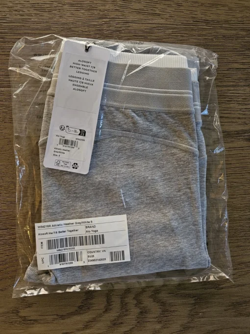 bulk Alo athletic wear pallets — image 9