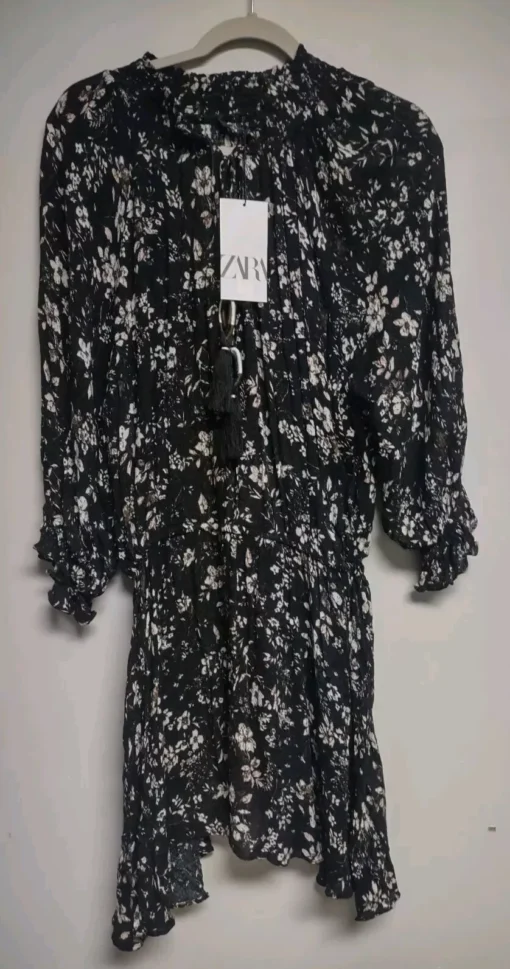 zara clothing — image 9