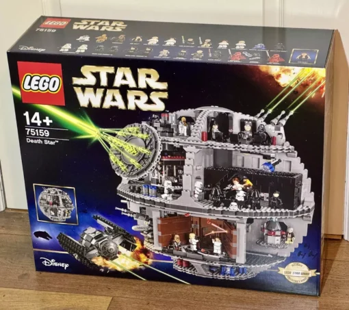 LEGO Star Wars: UCS Death Star (75159) rebuilt with all minifigures — image 7