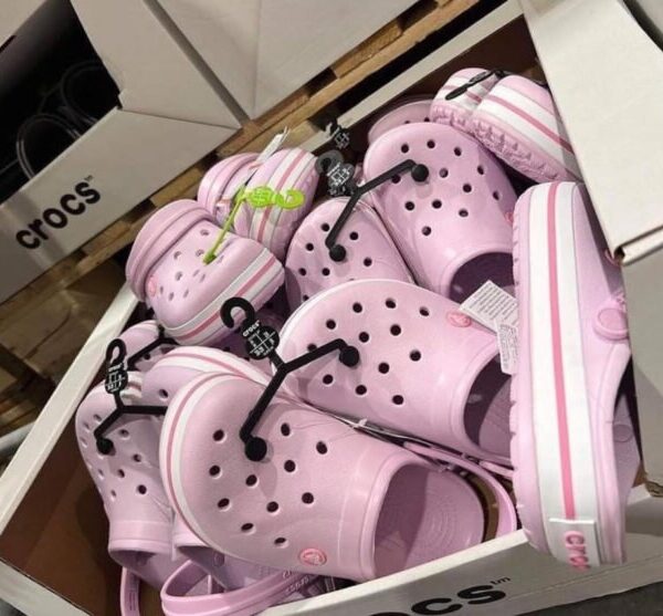 Wholesale Crocs Liquidation Pallets Bulk