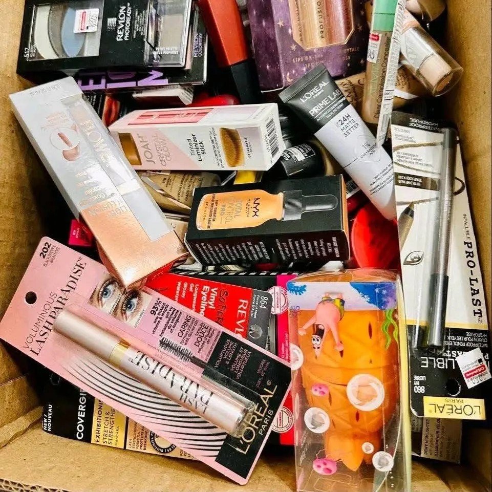 Wholesale Makeup & Beauty Pallet (200+ Pieces) — image 2