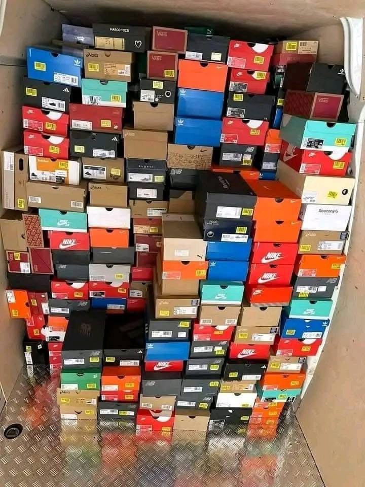 Mixed Shoes Pallets — image 2